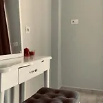 Meli's * Saranda